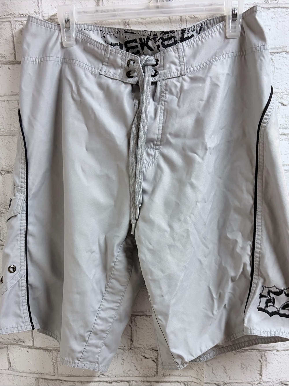 Y2K Ezekiel Light Gray Men's Board Shorts